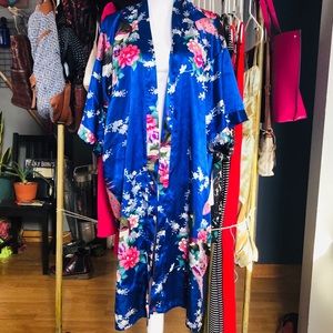 Chinese satin / silk open robe w/ peacock pattern